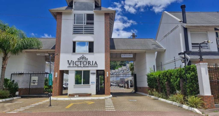 Casa em Condomínio fechado, 5 dormitórios sendo 2 suítes, 5 banheiros, 203 m² de área privativa, 2 garagem cobertas