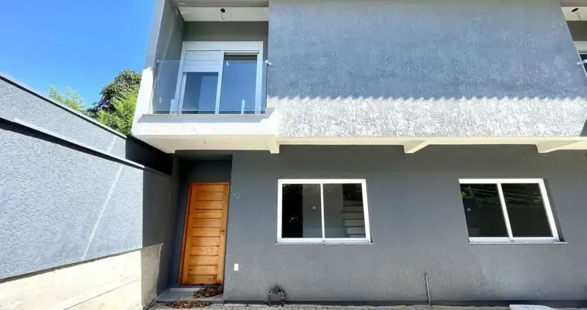 Casa Condominio em Porto Alegre, no bairro Nonoai, com 2 dormitório(s), e 2 banheiros, à venda.