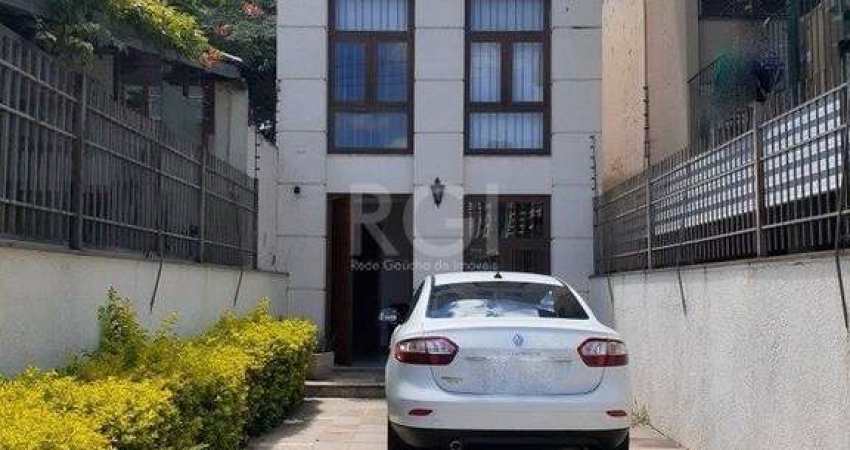 Predio para Venda - 180m², 0 dormitórios, 2 vagas - Cidade Baixa