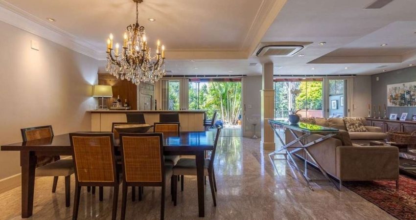 Casa em Condomínio com 487m² | 4 Dormitórios sendo 4 suítes, 3 vagas, no Bairro Três Figueiras, Porto Alegre