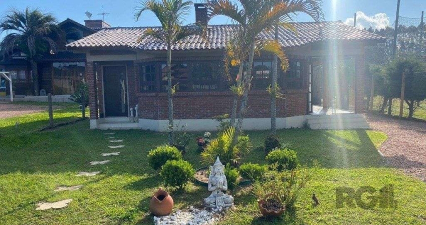 CASA EM CONDOMÍNIO - 3 dorms. - 3 vagas - 150 m² - VIAMÃO