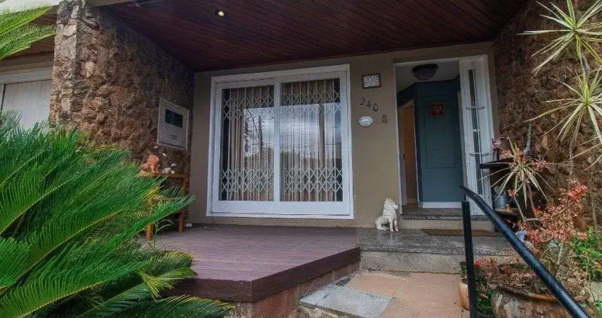 casa - 3 dorms. - 3 vagas - 290 m² - Três Figueiras