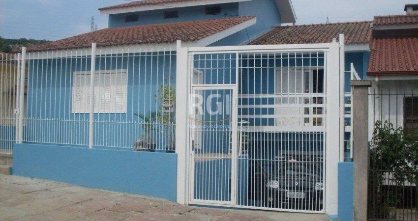 Casa para Venda - 184m², 4 dormitórios, sendo 1 suites, 3 vagas - Jardim Carvalho