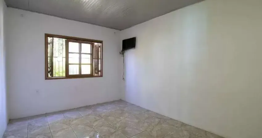 Casa 300m² à Venda na Vila Ipiranga . 2 Quartos, 2 Vagas, Salão e Churrasqueira