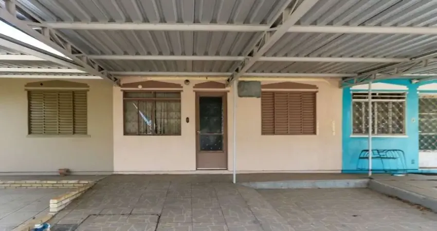 Casa aconchegante em condomínio com 2 dormitórios, no condomínio no Bairro Igara Canoas
