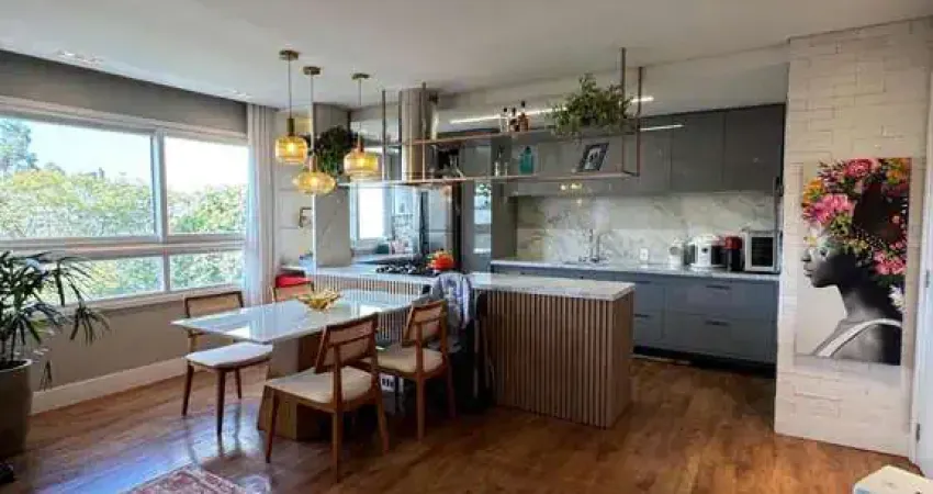 Apartamento com 02 quartos (01 suíte) e 01 vaga escriturada