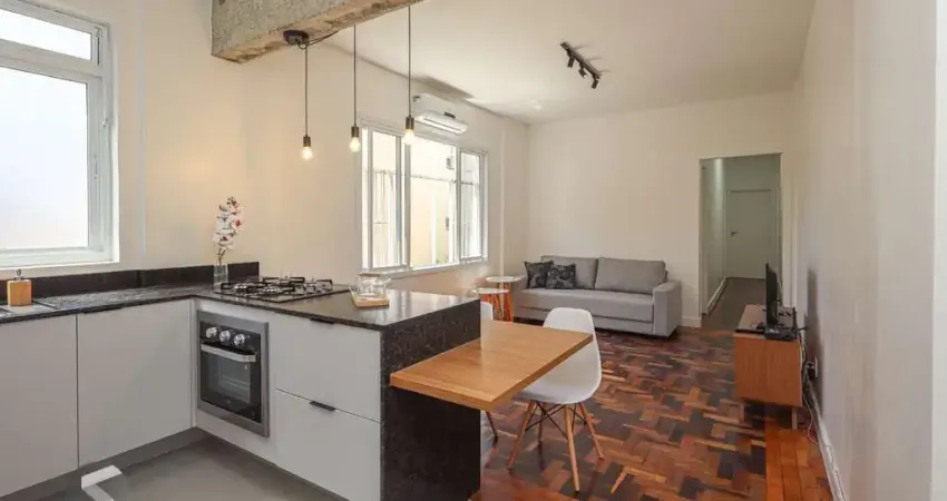 Apartamento com 2 quartos à venda na Rua Coronel Fernando Machado, 1066, Centro Histórico, Porto Alegre