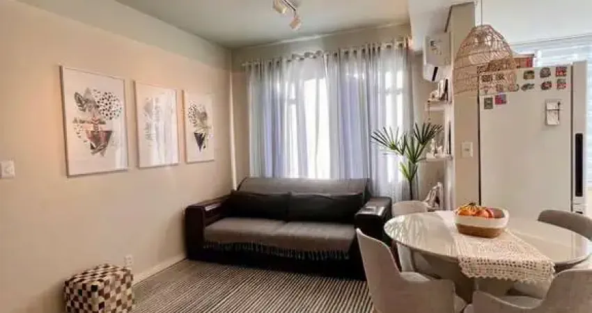 Apartamento com 2 dormitórios, reformado, no bairro farroupilha, porto alegre/rs