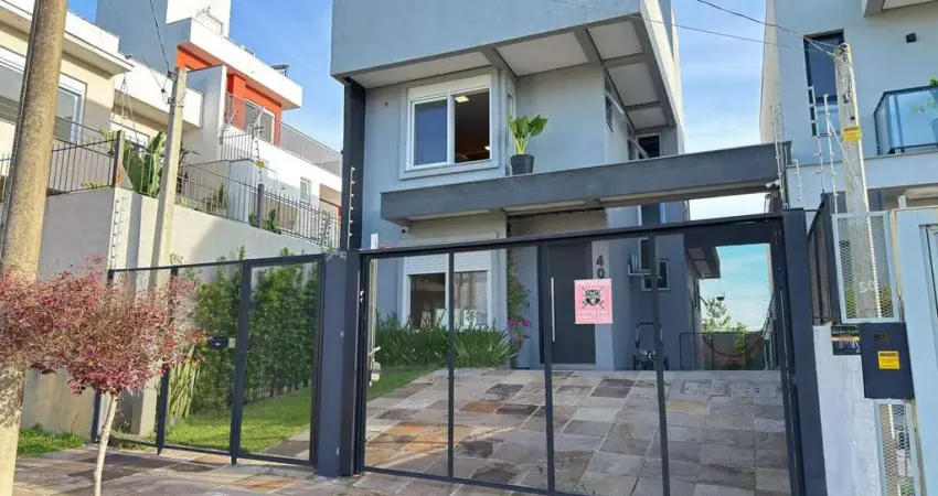 Casa moderna com 3 dormitórios com pátio grande e vista para o rio guaíba!
