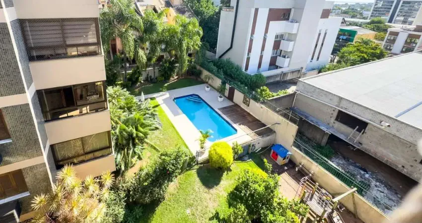 Cobertura alto padrão vista rio, construção bandeira, com 228,32m² de área privativa.