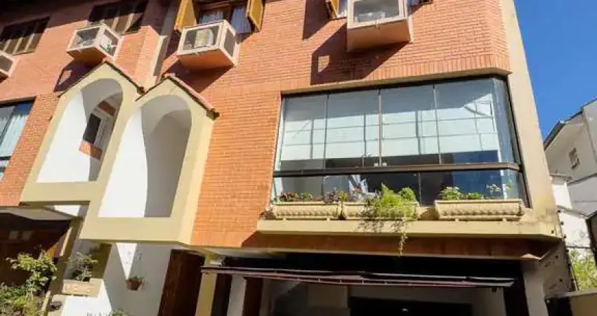 Casa em condomínio com 3 dormitórios no bairro vila conceição.