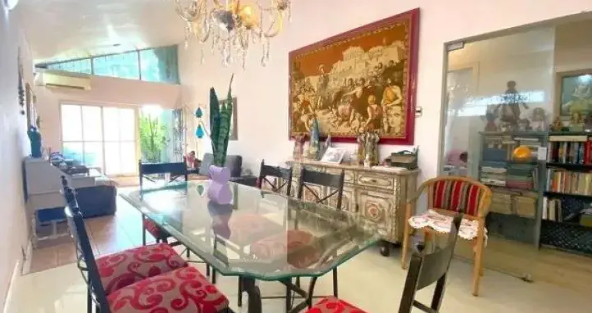 Casa / 3 dormitórios / 1 suíte / piscina / 3 vagas / parque santa fé / santa fé / porto alegre / rs