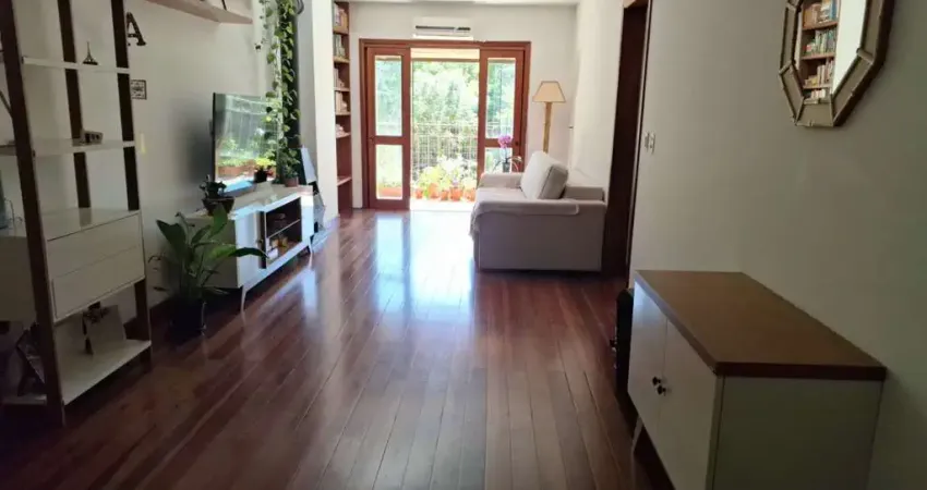 Apartamento com 03 quartos e 01 vaga escriturada no bairro tristeza