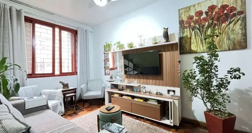 Apartamento 3 dormitorios transformado em 2 dormitórios cidade baixa