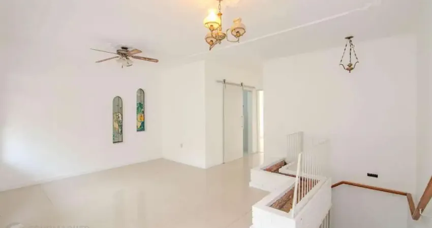 Casa com 3 quartos à venda na Rua Monte Flor, 362, Jardim Floresta, Porto Alegre