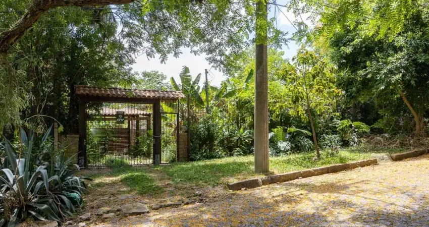 Bela casa térrea, 2 dormitórios e 1 suite - parte alta do bairro espirito santos