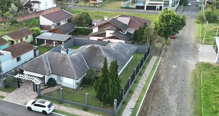 Casa com 3 quartos à venda na Avenida Mauá, 170, Centro, Sapiranga
