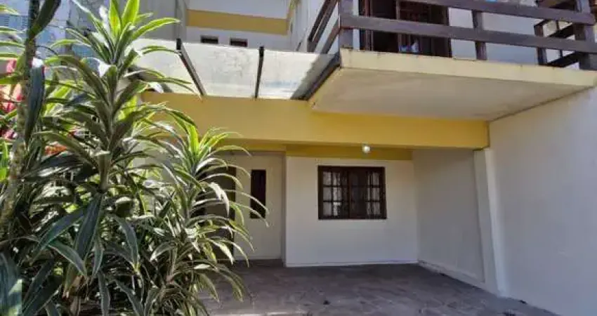 Casa com 3 quartos à venda na Rua Sebastião Wolf, 82, Nonoai, Porto Alegre