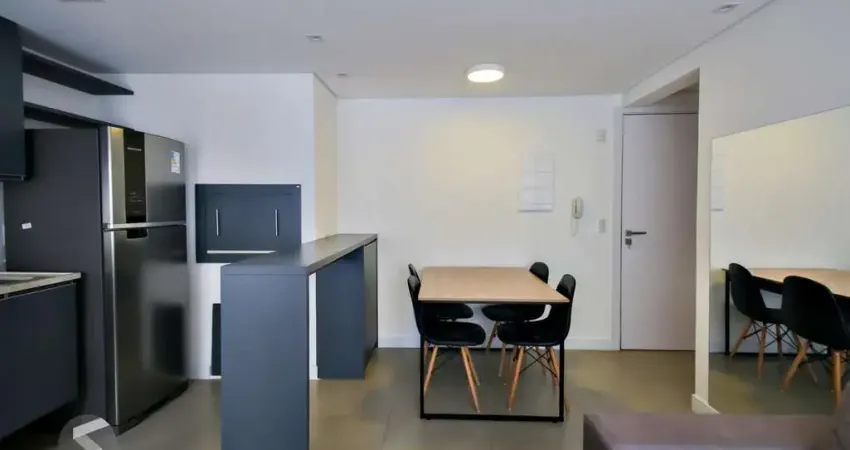 Apartamento decorado de 1 dormitório com vaga no bairro petrópolis.