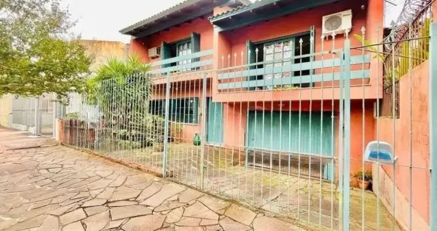 Casa com 3 quartos à venda na Rua Capibaribe, 220, São Sebastião, Porto Alegre