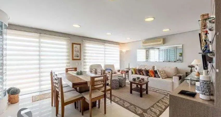 Cobertura no bairro auxiliadora, 3 dormitórios, 1 suíte, churrasqueira e vaga coberta.