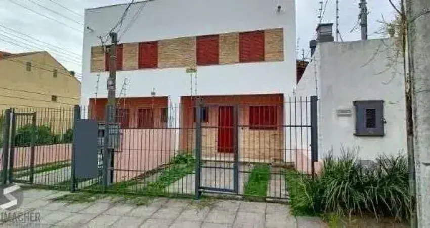 Casa com 3 quartos à venda na Rua Claudio da Silva Pinto, 450, Guarujá, Porto Alegre