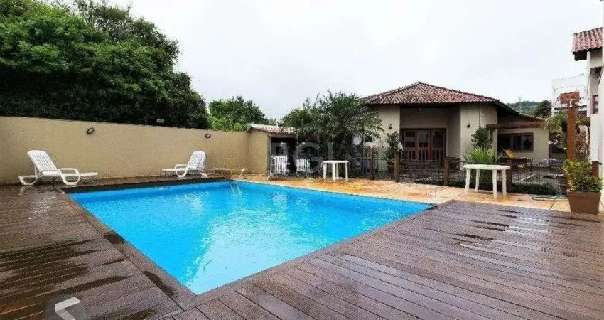 Casa do Condomínio Ilha de Majorca- Bairro Tristeza - 4D - 232 m²