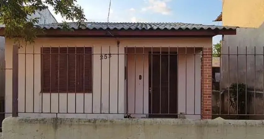 Casa com 3 quartos à venda na Rua Ernesto Dornelles, 316, Jardim Carvalho, Porto Alegre