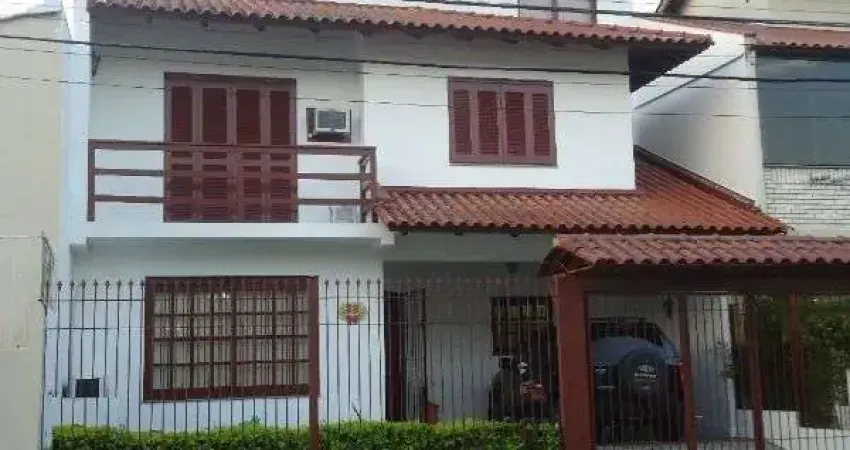 Sobrado para Venda - 158m², 3 dormitórios, sendo 1 suites, 2 vagas - Espirito Sa