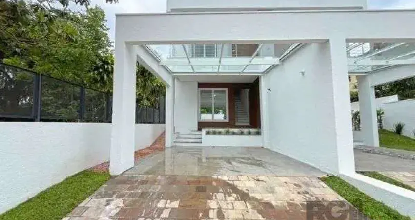 Casa em Porto Alegre, no bairro Vila Conceição, com 3 dormitório(s), à venda.