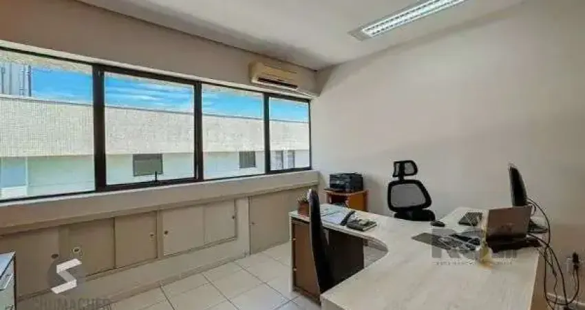 Conjunto/Sala em Porto Alegre, no bairro Bom Fim, e 0 banheiros, à venda.