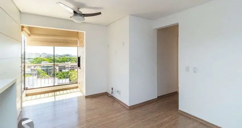 Apartamento com 2 quartos, vaga e sacada e churrasqueira no bairro Sarandi