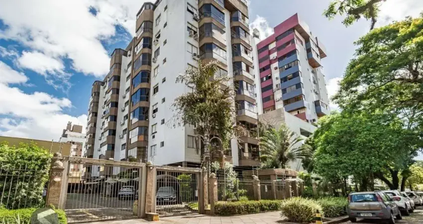 Apartamento com 3 Dormitórios, elevador vaga e 2 Sacadas no Menino Deus