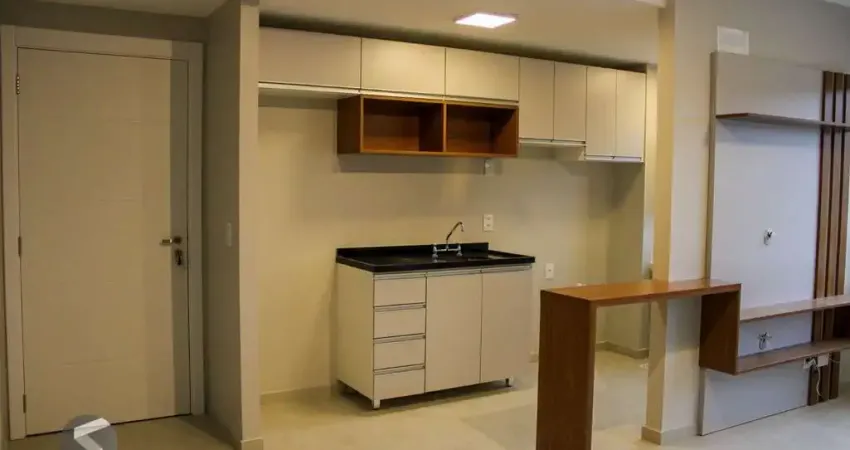 Apartamento 02 dormitórios com 01 suíte e 01 vaga de garagem escriturada