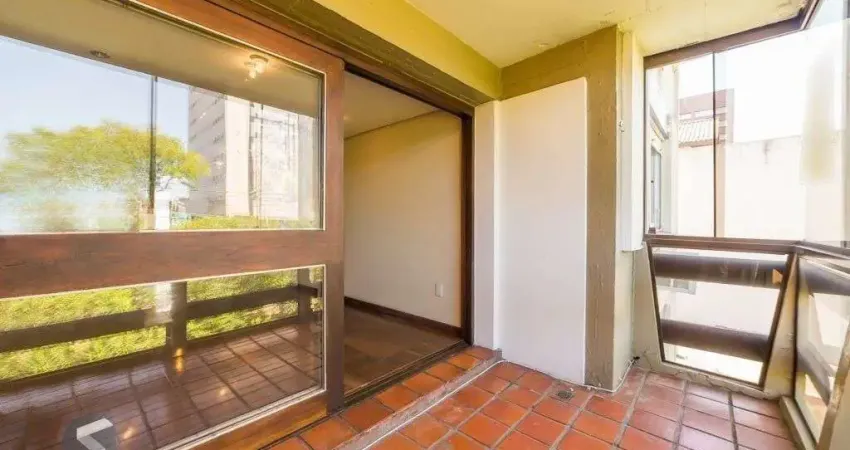 Apartamento de 3 dormitórios à venda no Bairro Auxiliadora, Porto Alegre.