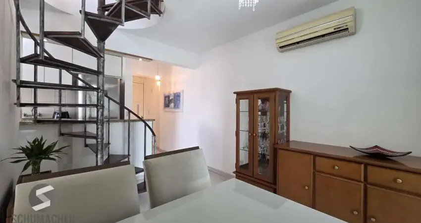 Cobertura duplex com 2 dormitórios e 1 vaga de garagem no bairro Menino Deus – 108,7 m² privativos
