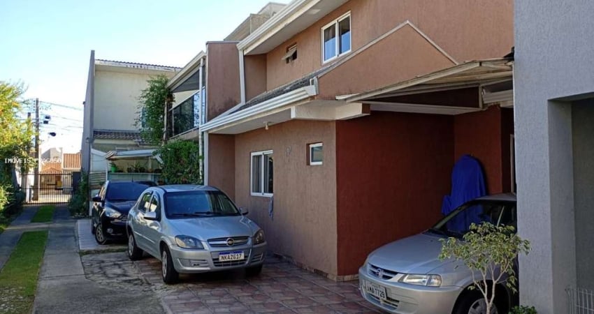 Sobrado para Venda em Curitiba, Alto Boqueirão, 3 dormitórios, 1 suíte, 2 banheiros, 3 vagas