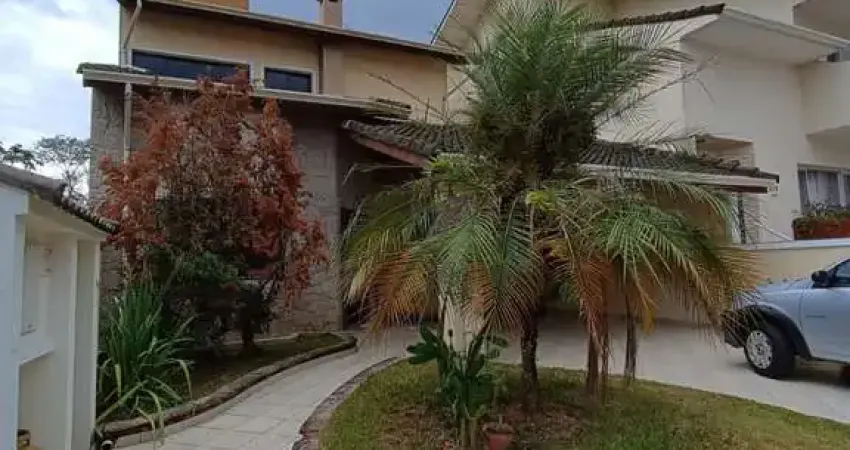 Casa em condomínio fechado com 3 quartos para alugar no Aruã, Mogi das Cruzes