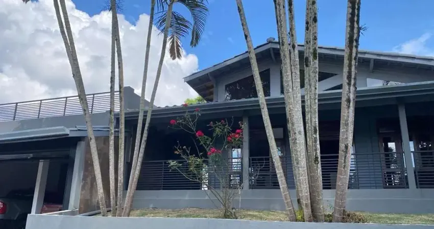 Casa em condomínio fechado com 3 quartos para alugar no Aruã Eco Park Lagos, Mogi das Cruzes