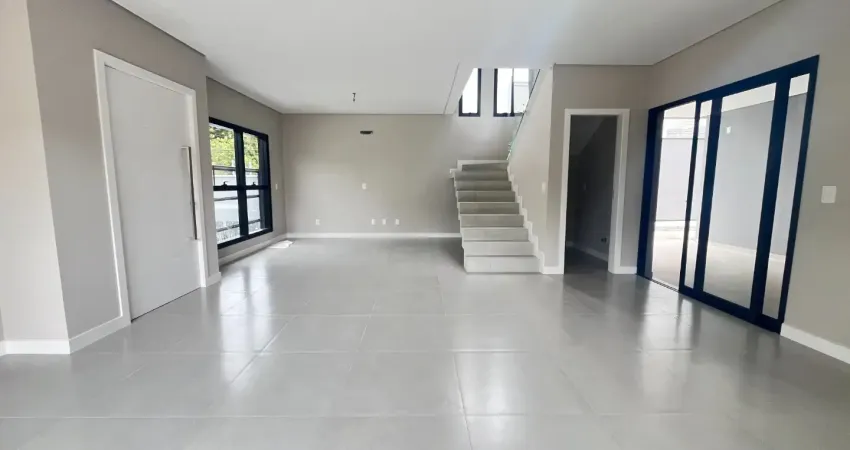 Casa geminada nova com 3 suítes - prática e elegante próximo ao novo comércio do córrego grande