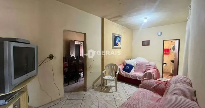 Casa com 3 quartos à venda no Esplanada, Divinópolis