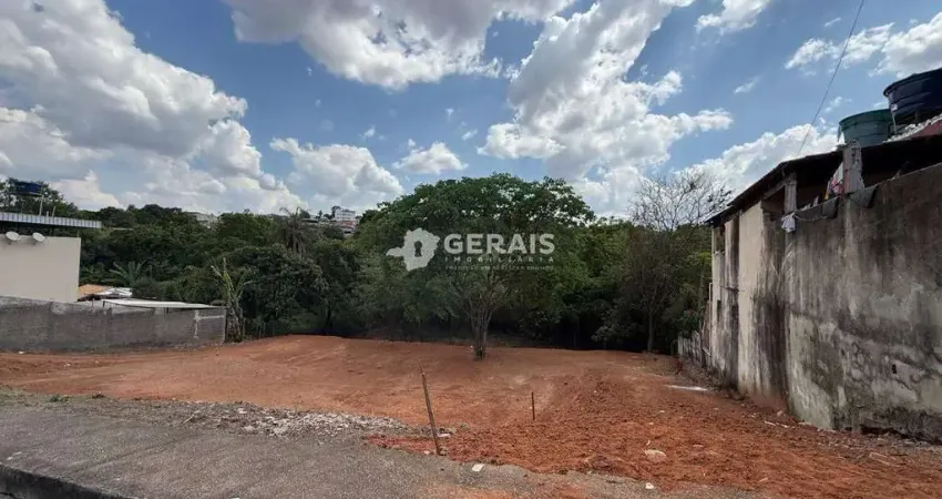 Terreno à venda na Vila Romana, Divinópolis 