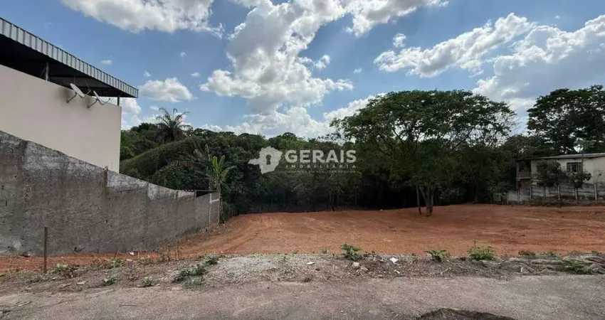 Terreno à venda na Vila Romana, Divinópolis 