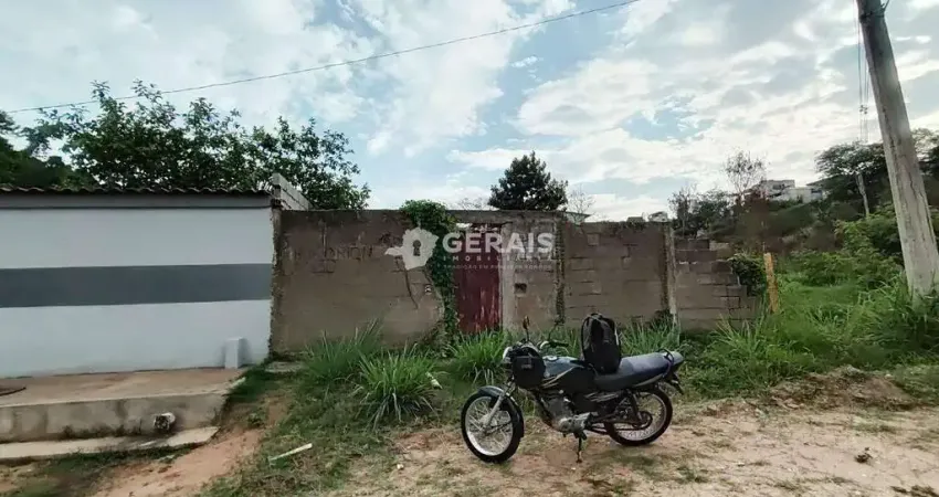 Terreno à venda no Manoel Valinhas, Divinópolis 
