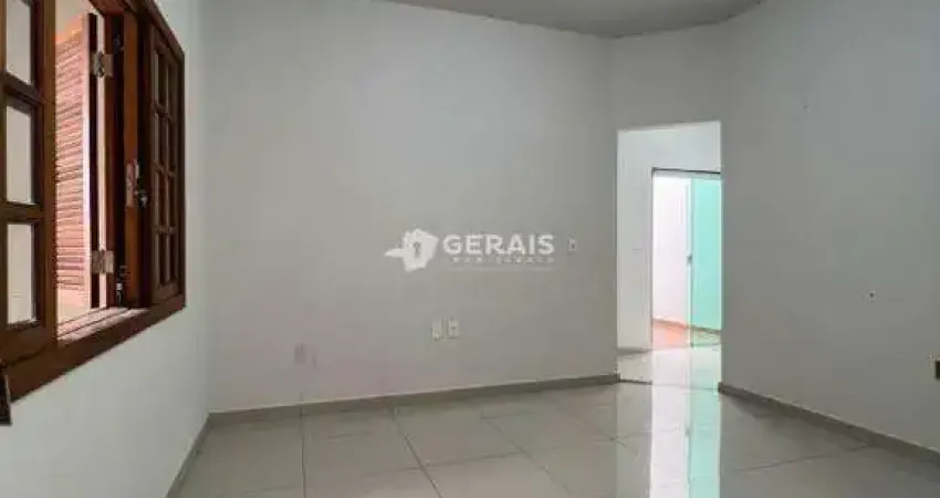 Casa à venda, 3 quartos, 1 suíte, 3 vagas, santa marta - divinópolis/mg