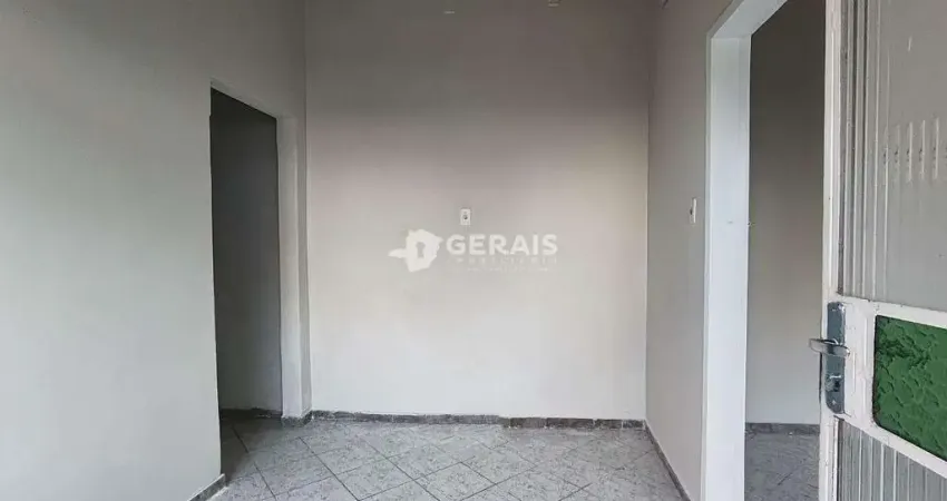 Casa com 2 quartos para alugar no Centro, Divinópolis 