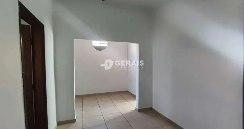 Casa para aluguel, 3 quartos, 1 vaga, afonso pena - divinópolis/mg