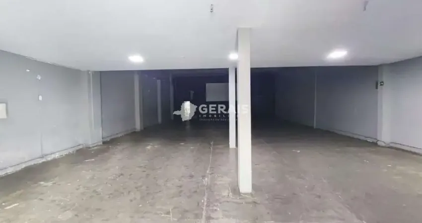 Barracão / Galpão / Depósito para alugar no Centro, Divinópolis