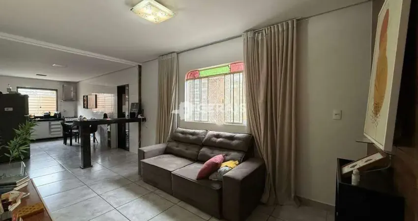 Casa à venda, 4 quartos, 1 suíte, 2 vagas, antonio fonseca - divinópolis/mg