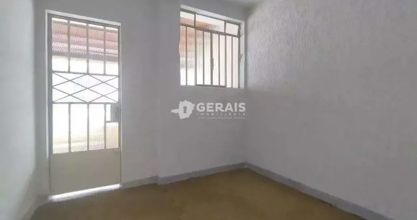 Casa com 3 quartos para alugar no Centro, Divinópolis